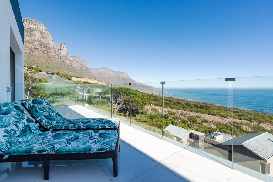 11 Bedroom Property for Sale in Camps Bay Western Cape